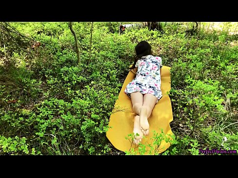 ❤️ Nieznajomy z Tindera masturbuje moją cipkę i pieprzy mnie namiętnie w lesie ❤️ Porno fb at us ☑