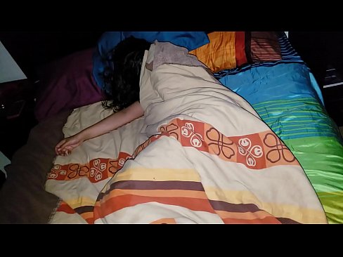 ❤️ Pasierb besztający swoją młodą macochę, gdy ta śpi. ❤️ Porno fb at us ☑